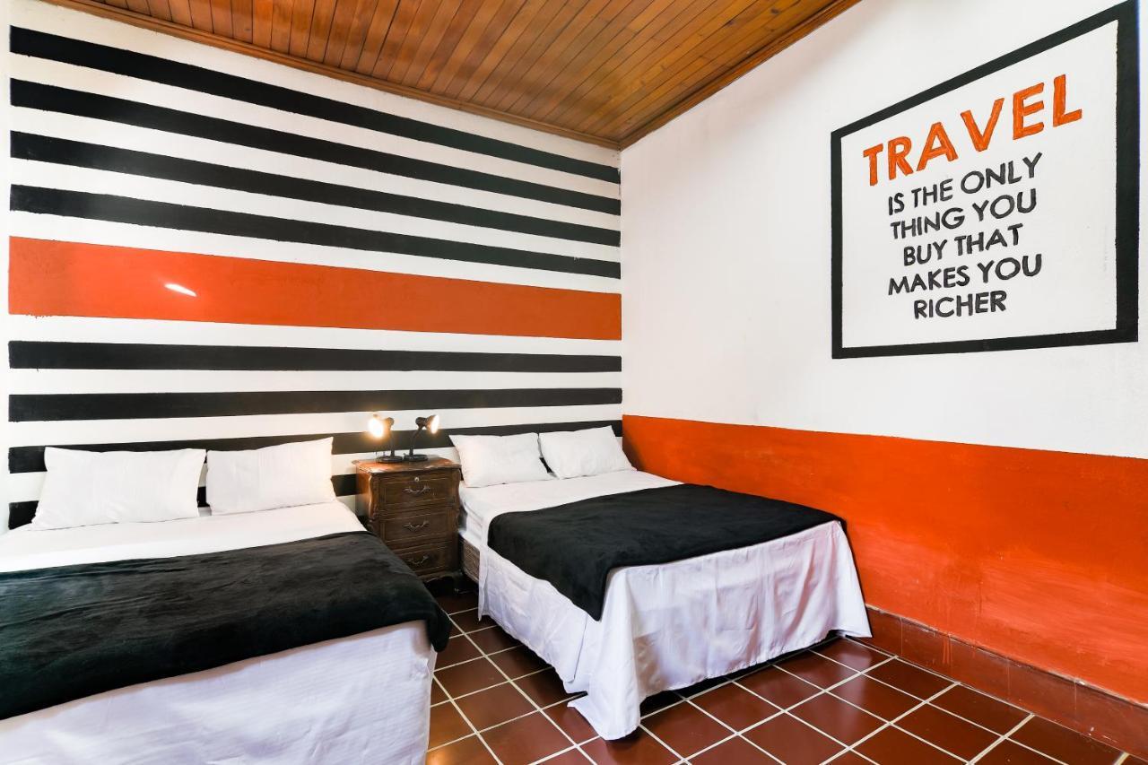 Capsule Hostel Guatemala City Екстериор снимка