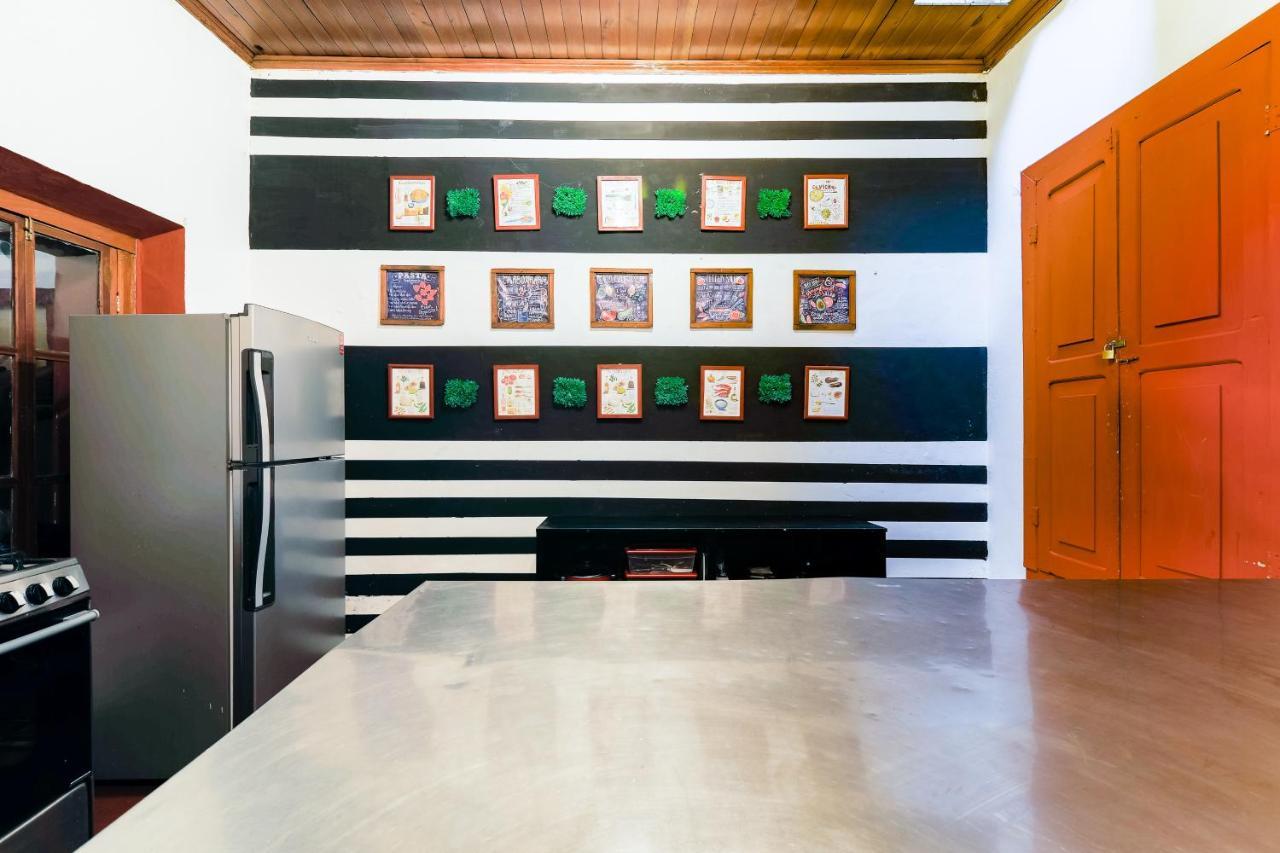 Capsule Hostel Guatemala City Екстериор снимка